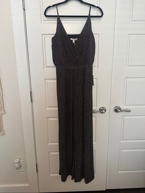Chelsea28 Black Sleeveless V-Neck Patterned Jumpsuit